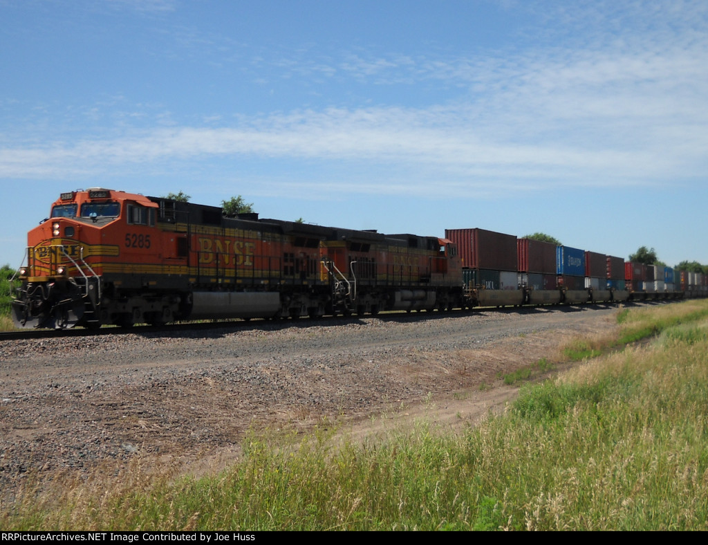 BNSF 5285 East